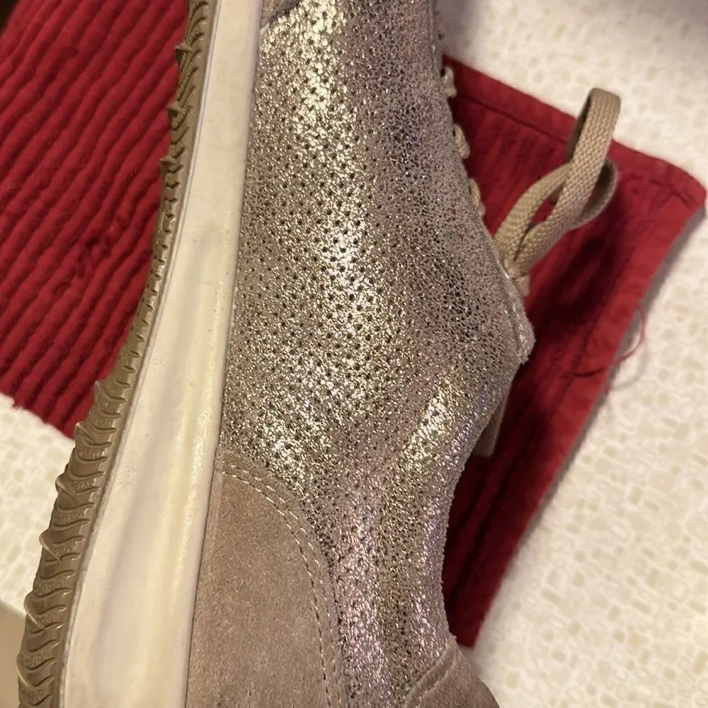 ☘️- IMAC Metallic Beige Leather Sneakers Light Style. Made in Italy Sz 41